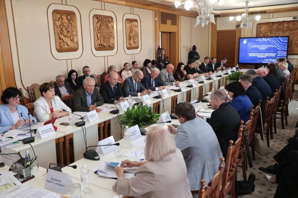 В Крыму обсудили ожидаемые итоги 2026 года Крыма