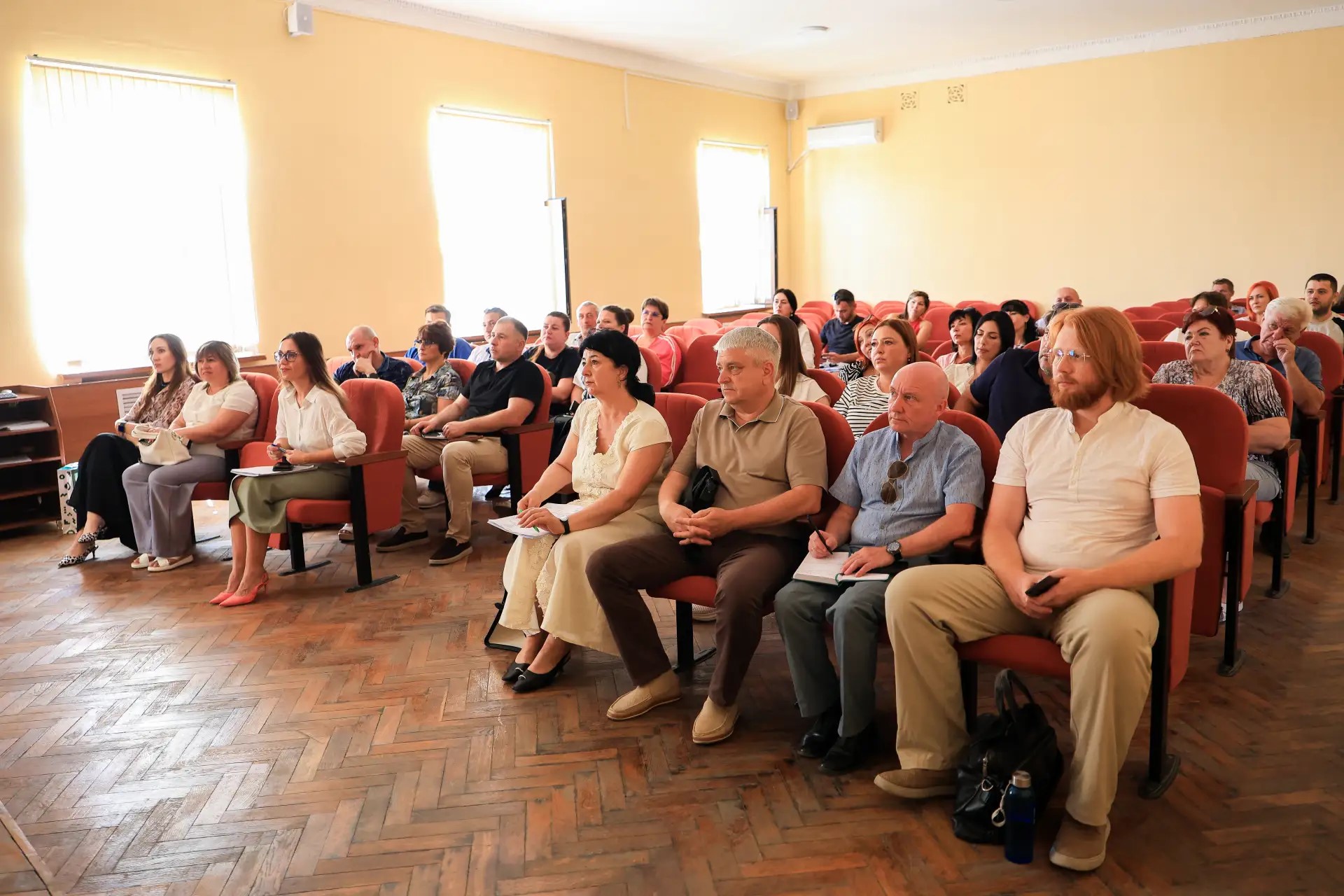 Директор Фонда микрофинансирования приняла участие в мероприятии «Антикризисный навигатор» в Джанкое